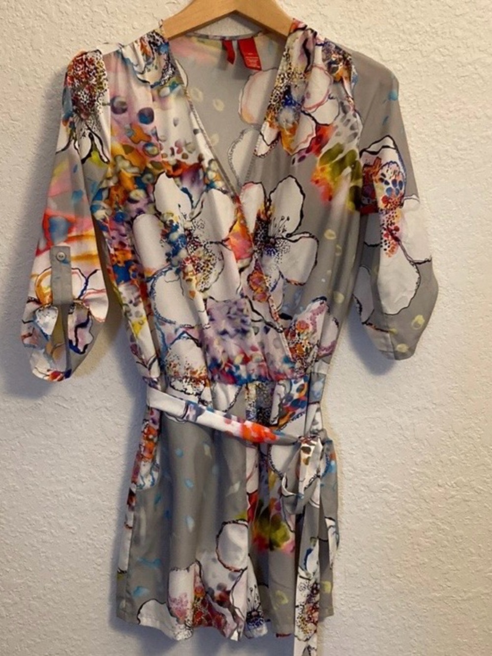 Floral Surplice Belted Romper in Gray and Multicolor. Sz S